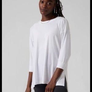 NWT Athleta Women’s Tranquility Top 3/4 Sleeve Stretch Tee Color White S…